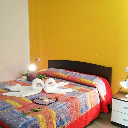 Διαμέρισμα Locazione Turistica Azalee-4 *